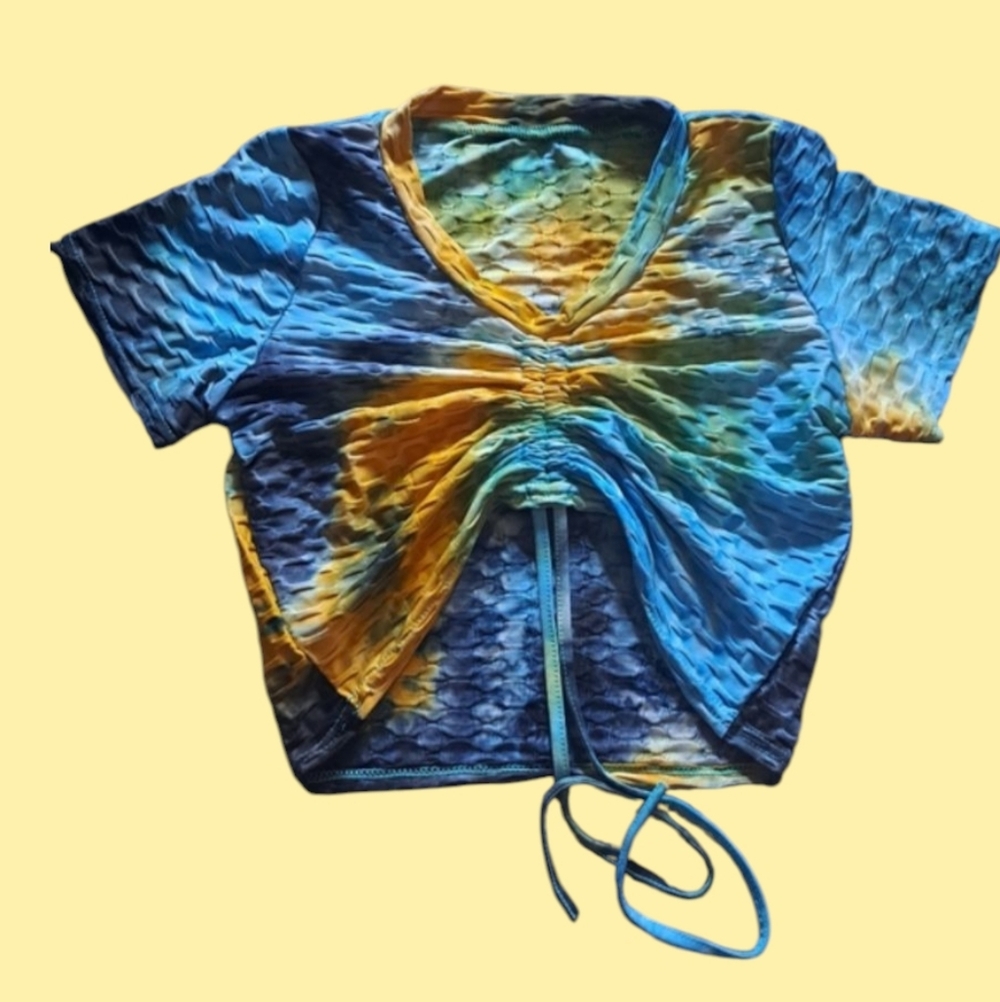 New Mix Multicolored Blue Yellow Short-sleeved Crop Top Women's Size L/XL NWT